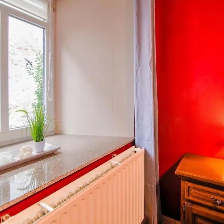 Comfy Holiday In With Garden Holiday home